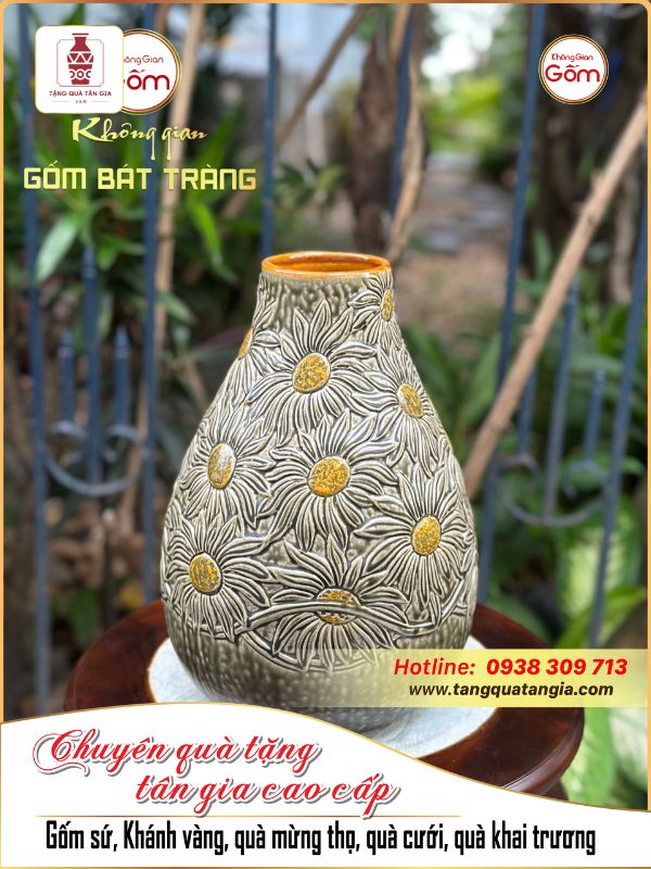 Lọ hoa gốm sứ khắc nổi cao cấp
