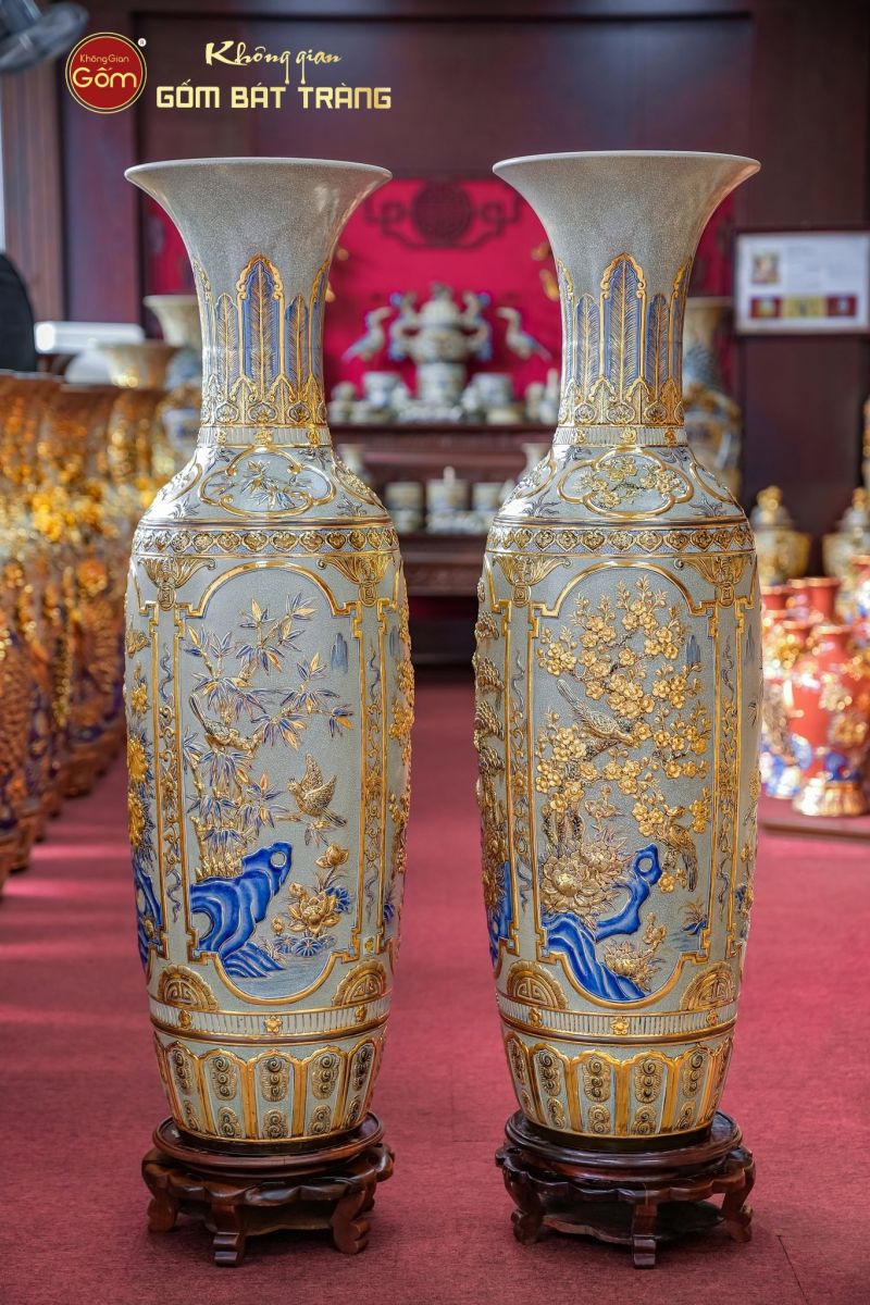 Lộc bình Tứ Cảnh men rạn đắp nổi vẽ vàng