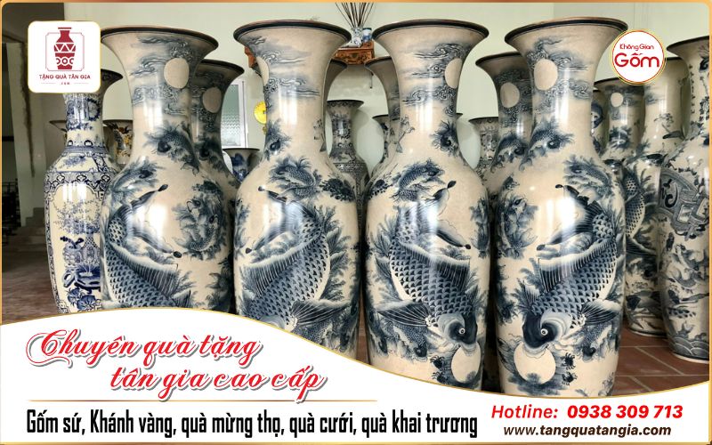 Lục bình men lam gốm sứ - Món quà tân gia đẳng cấp cho gia chủ
